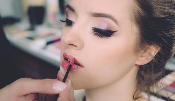 Kalıcı Eyeliner Nasıl Yapılır